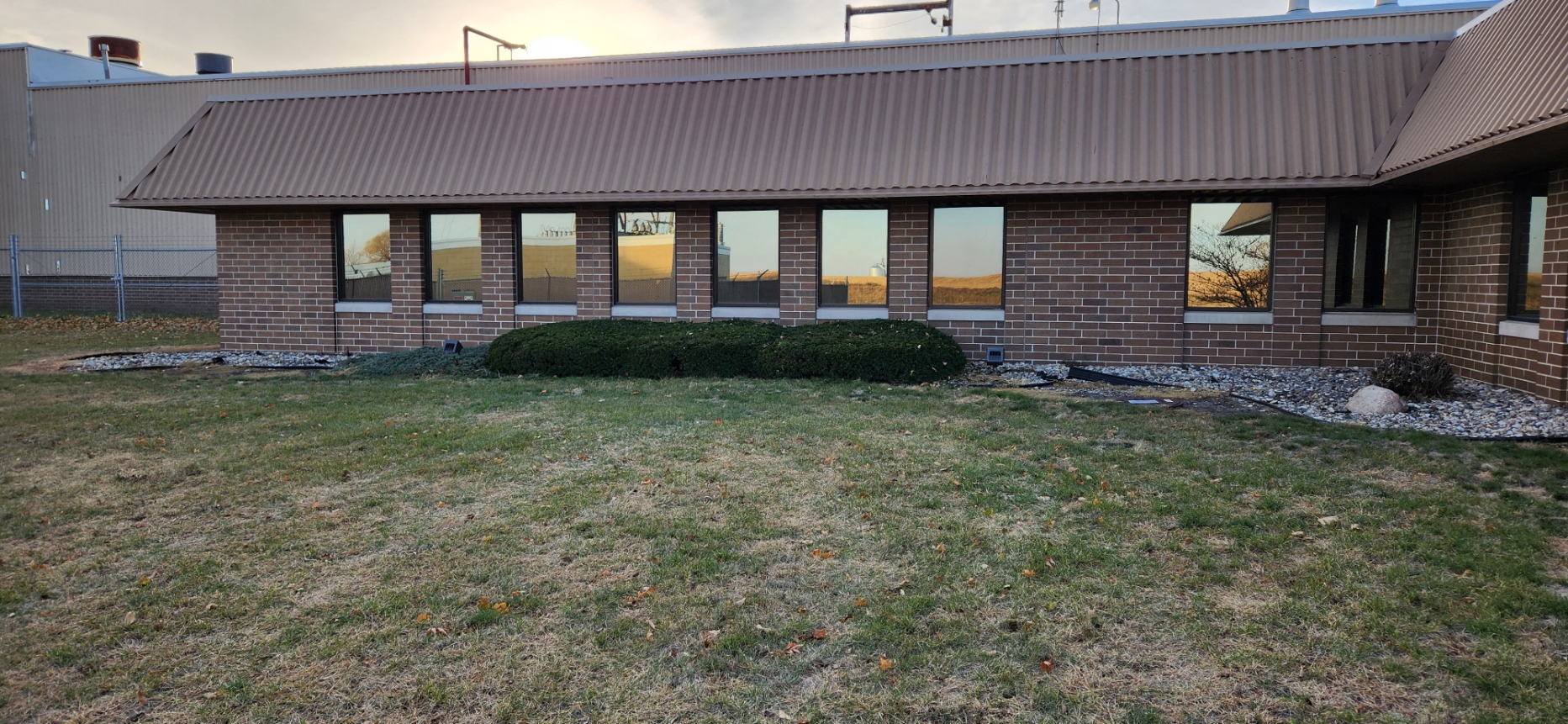 700 Luicks Lane