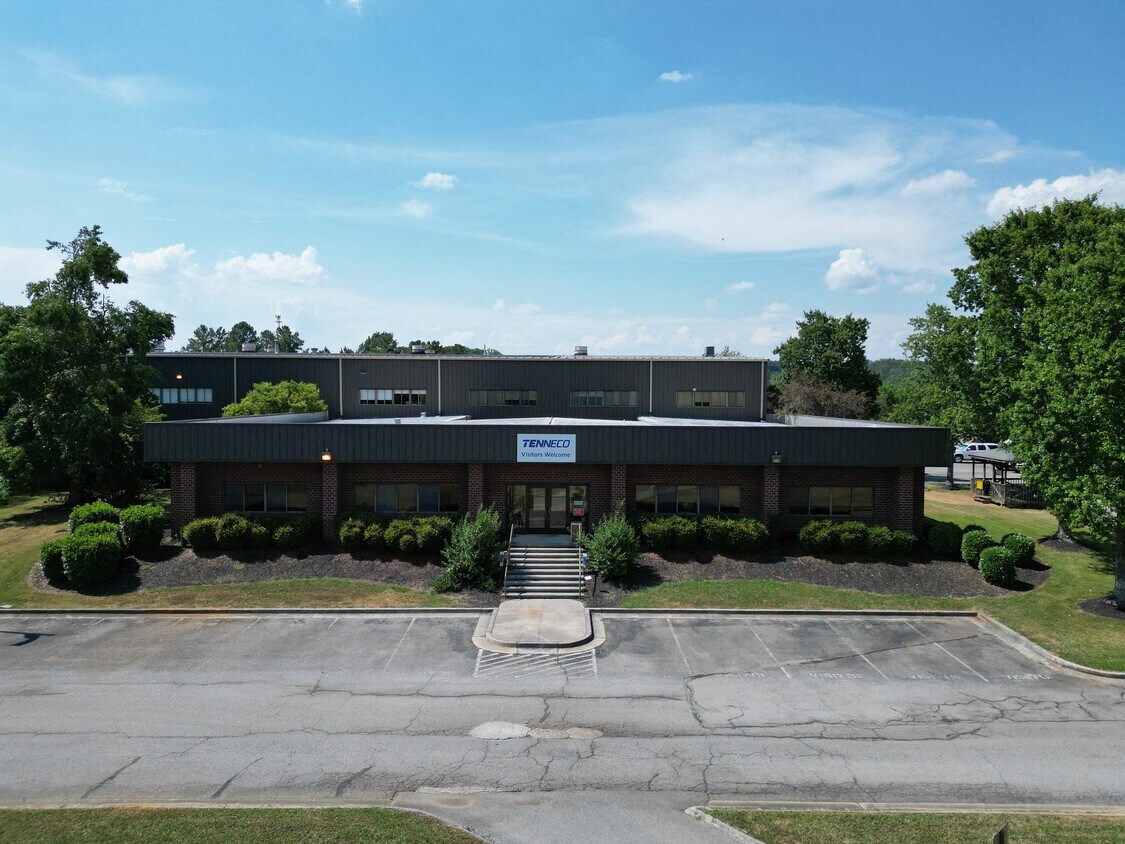 128 River Bend Dr