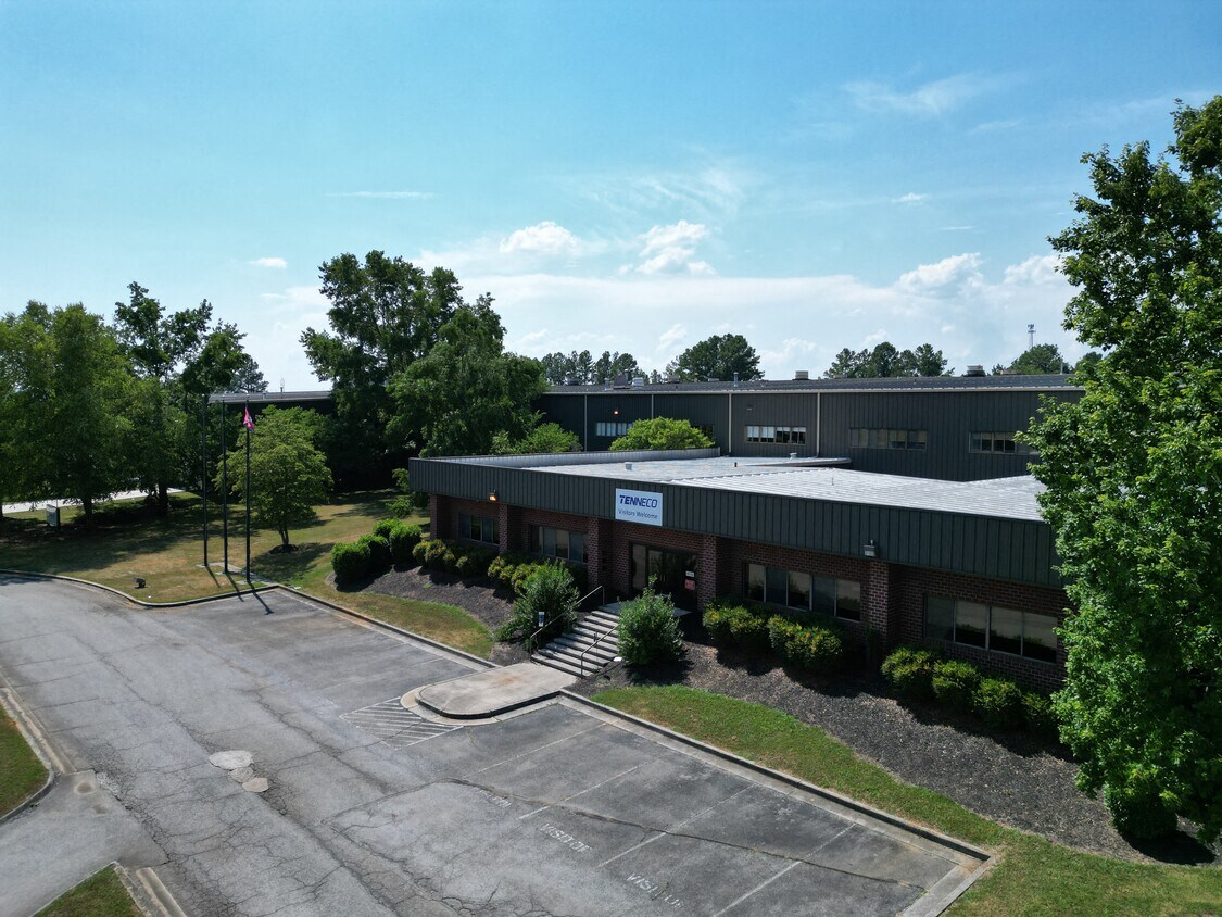 128 River Bend Dr