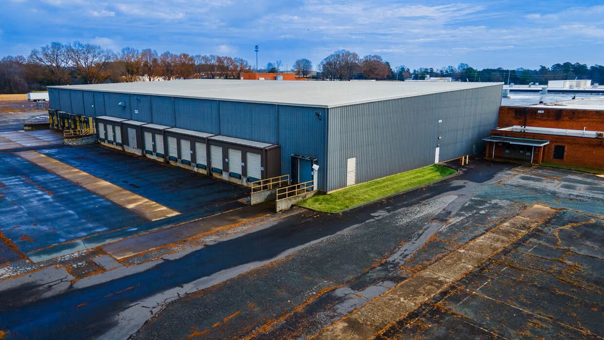 401 W. Hanes Mill Rd