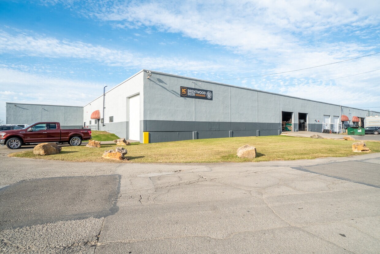1200 Lebanon Rd