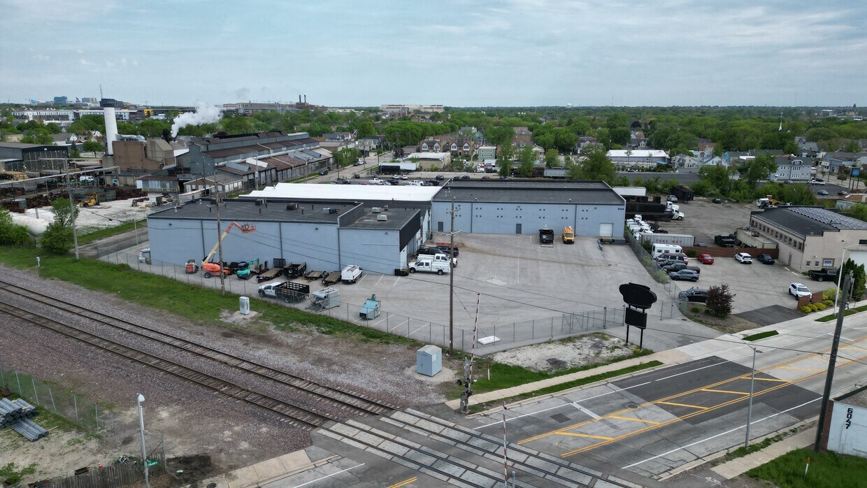 6048 W Beloit Road